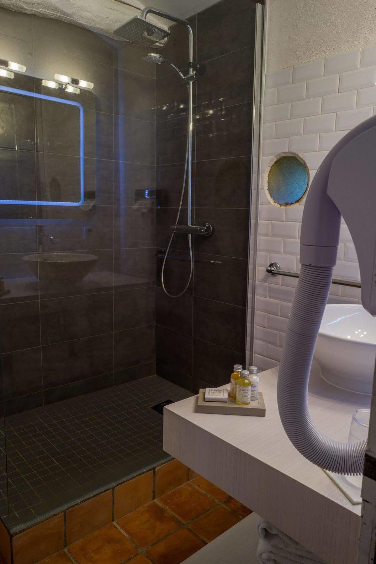 Hotel La Maison Des Peyrat ซาร์ลา-ลา-กาเนดา ภายนอก รูปภาพ